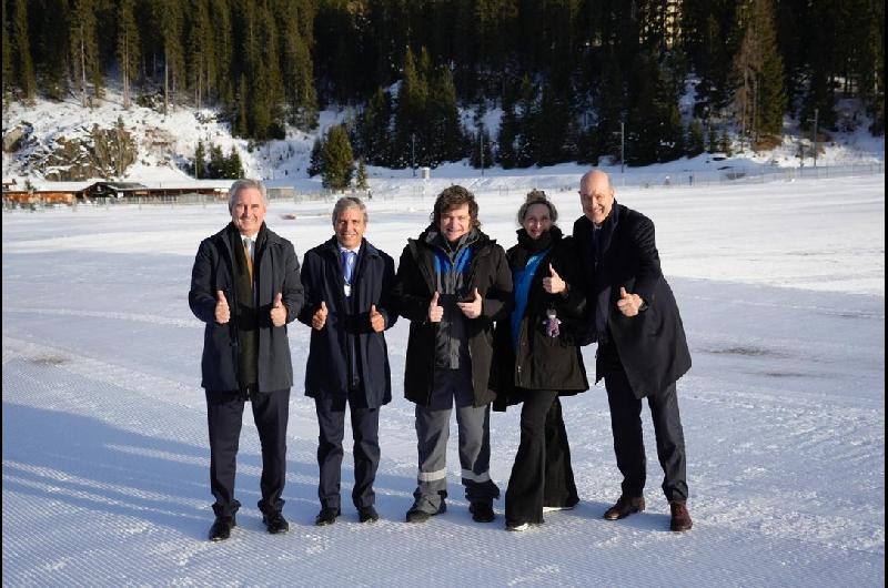 Un discurso moderado y nuevos gestos de alineamiento con Estados Unidos- el paso de Milei por Davos