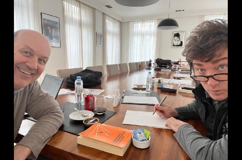 Sturzenegger se refirioacute al respaldo del Washington Post hacia Milei- ldquo Es tal cual