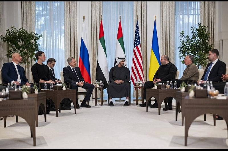 Negociaciones en Abu Dabi- Ucrania y Rusia volveraacuten a reunirse la proacutexima semana por la paz