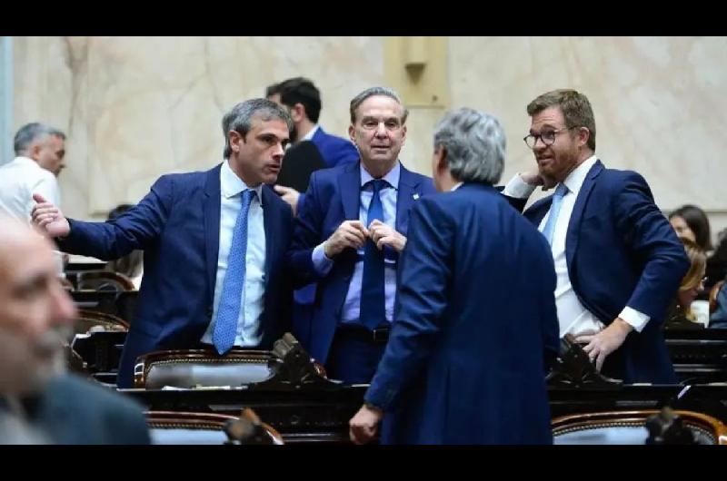 Confluencia peronista- diputados ldquofederalesrdquo de Unioacuten por la Patria tantean un acercamiento con Pichetto