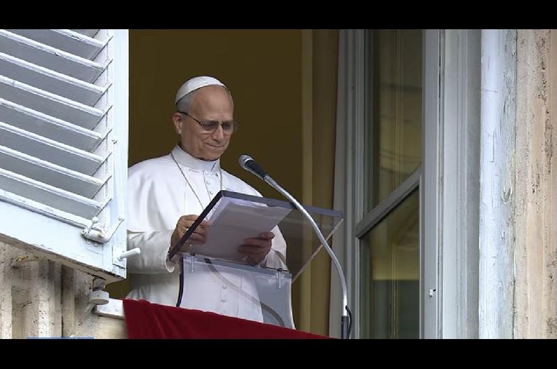 Leoacuten XIV condenoacute los ataques en Ucrania- ldquoLa guerra aleja una paz justa y duraderardquo