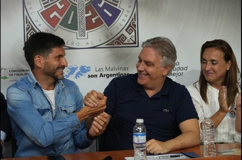 Cumbre en Cosquiacuten- Llaryora y Pullaro se plantan ante Milei y exigen cambios en la reforma laboral