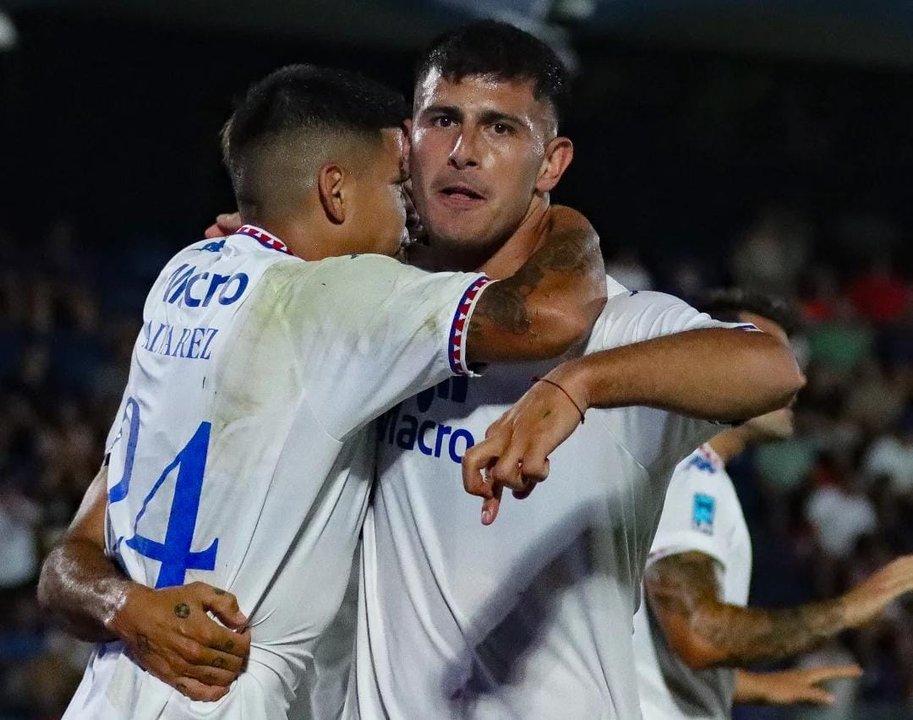 Tigre pegoacute en el complemento y arrancoacute el Apertura con un triunfo soacutelido en Victoria