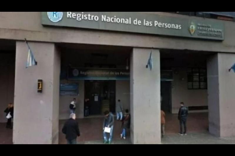 Renuncioacute el titular del RENAPER y el Gobierno oficializoacute la salida de otros tres funcionarios clave