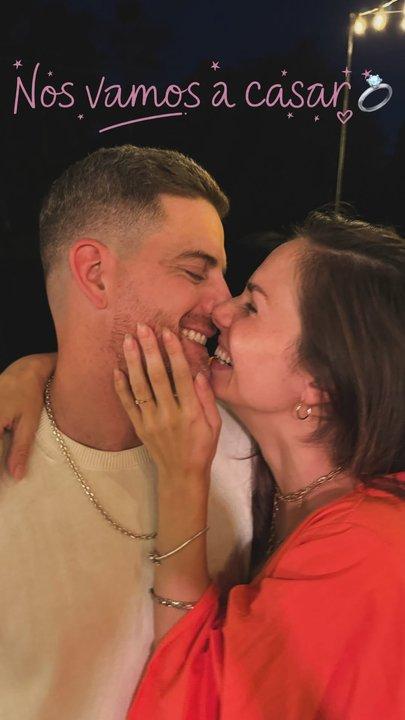 Se casan Julieta Nair Calvo y Andreacutes Rolando- asiacute fue la emotiva propuesta