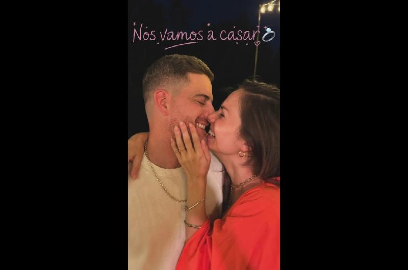 Se casan Julieta Nair Calvo y Andreacutes Rolando- asiacute fue la emotiva propuesta