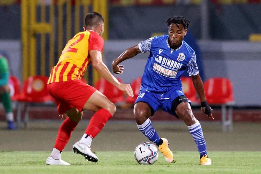 Sorprendente- Riestra reforzaraacute el ataque con un delantero nigeriano