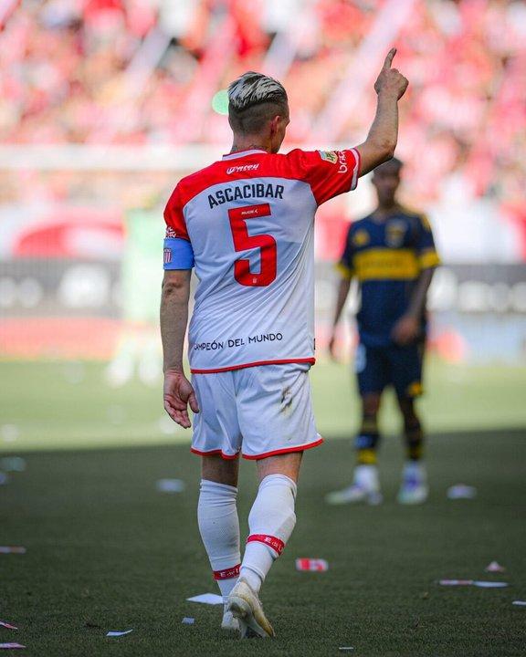 Ascacibar seraacute refuerzo de Boca y se hace la revisioacuten meacutedica