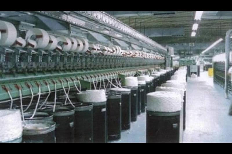 Por las importaciones cerroacute una empresa textil y hay 260 trabajadores despedidos