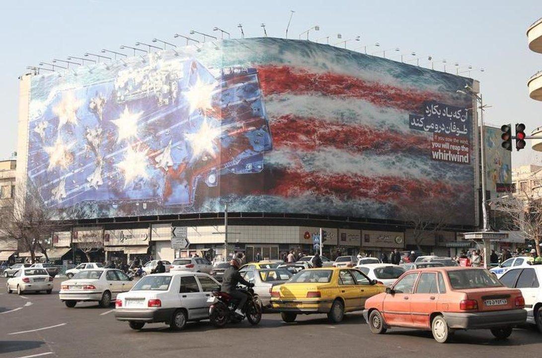 Trump afirma que otra armada navega hacia Iraacuten