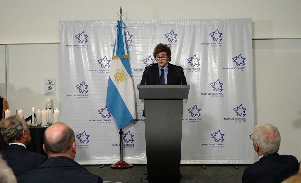 Javier Milei participaraacute del acto por el Diacutea del Holocausto