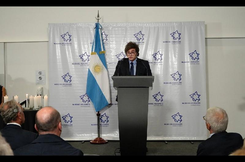 Javier Milei participaraacute del acto por el Diacutea del Holocausto