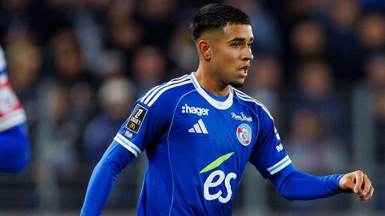 Kendry Paacuteez llegaraacute a River a preacutestamo desde Chelsea por una temporada