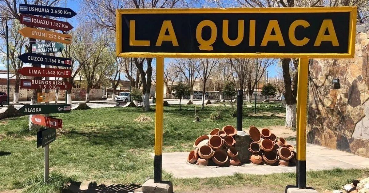 Saacutebado de sabores regionales y topamiento de comparsas en La Quiaca