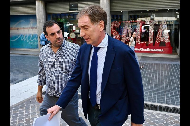 Diego Santilli viajaraacute este viernes a Corrientes para sumar el apoyo de Valdeacutes a la reforma laboral de Milei