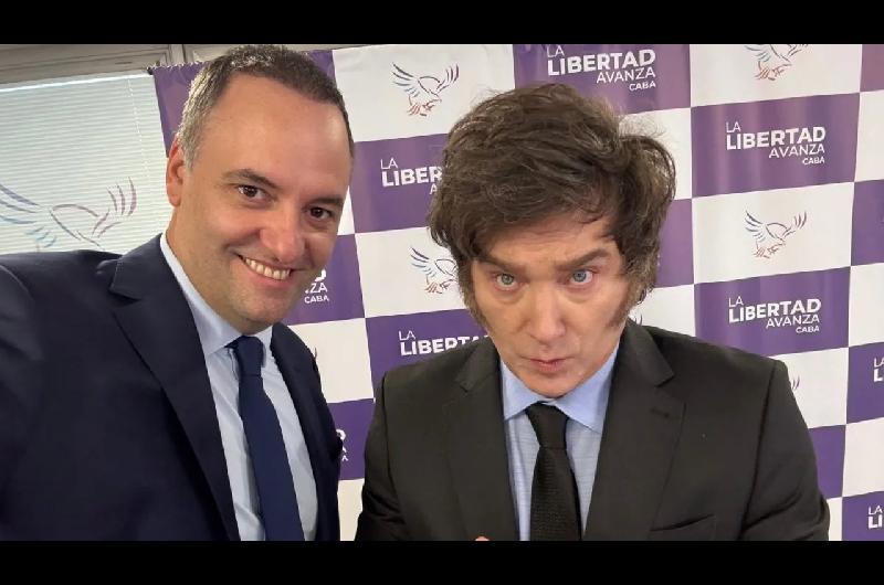 Adorni asume como director de YPF por el Estado Nacional