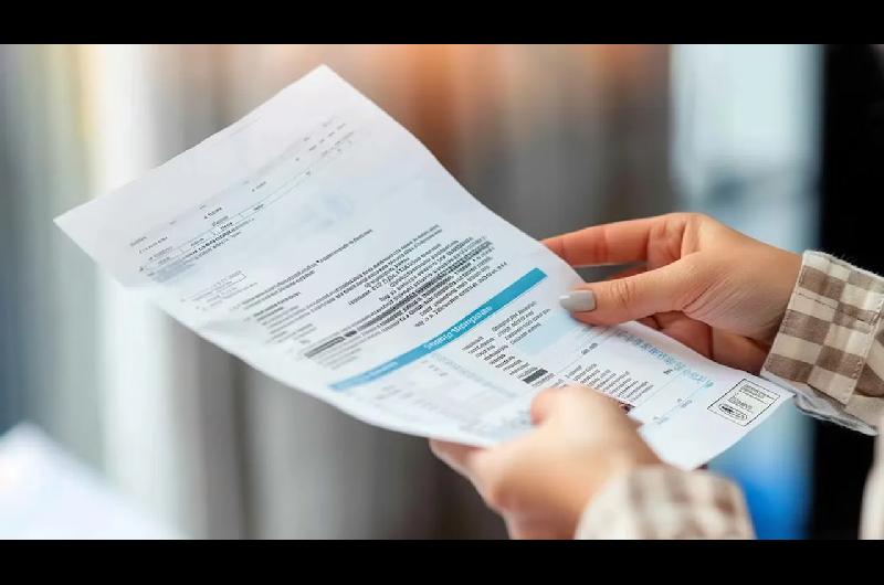 Febrero llega con una fuerte ola de aumentos en servicios transporte y alquileres