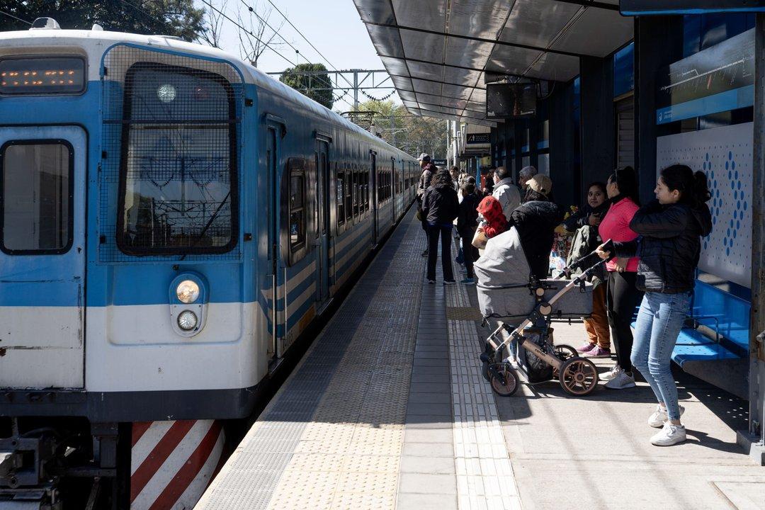 Anuncian un paro de trenes para el 5 de febrero por falta de acuerdo salarial