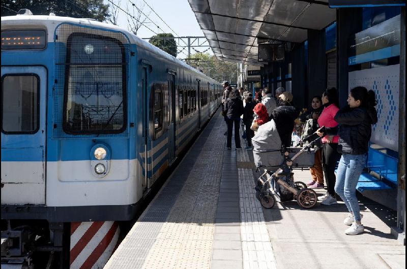 Anuncian un paro de trenes para el 5 de febrero por falta de acuerdo salarial
