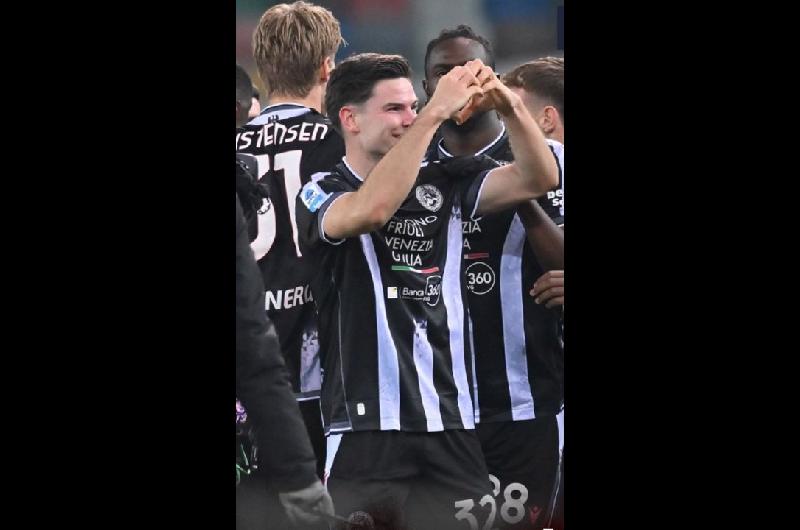 El Udinese le ganoacute a la Roma por la miacutenima y se acerca a las copas europeas