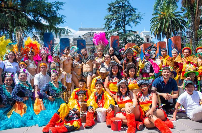 Este saacutebado comienzan los tradicionales corsos de San Pedro de Jujuy