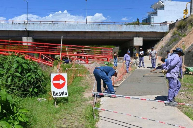 Pleno avance de pasarelas peatonales en el Xibi Xibi