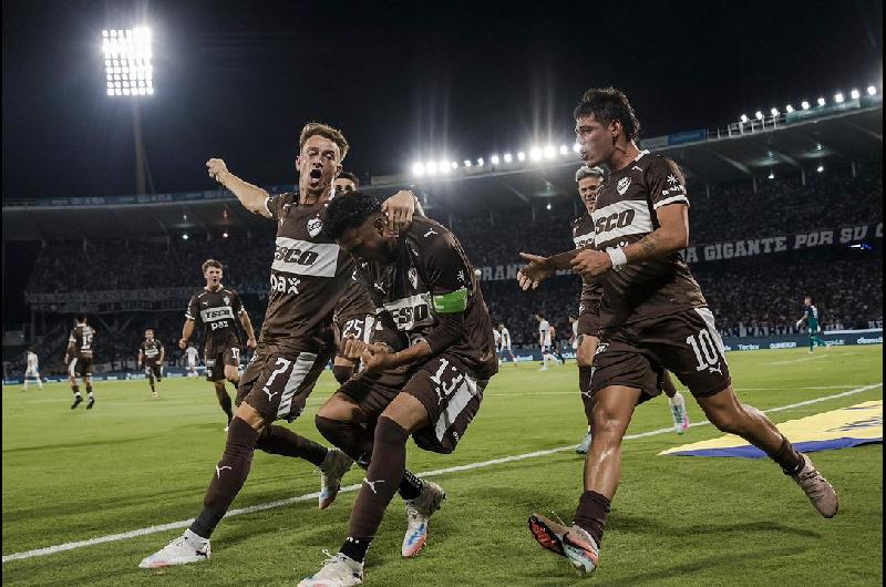 Platense y Talleres de Coacuterdoba ponen primera en la Copa Argentina