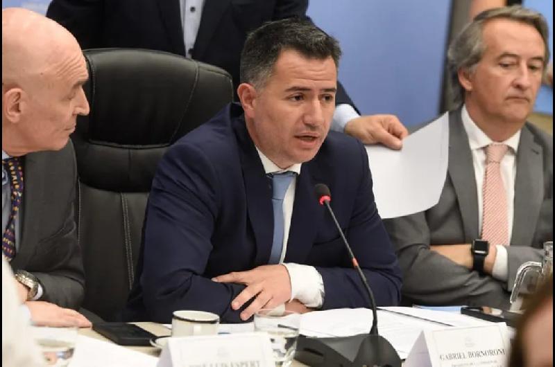 Los libertarios estaacuten reunidos en Diputados para definir la Ley Penal y ley de Glaciares