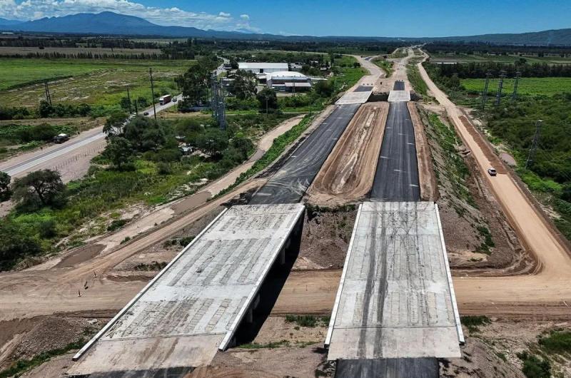 Sadir recorrioacute las obras que la provincia supervisa en la Ruta Nacional 34