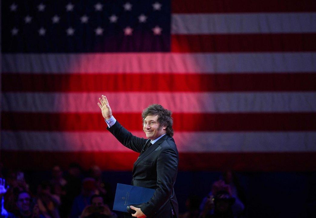 Milei suspende su viaje a EEUU y delega la agenda presencial en Federico Sturzenegger