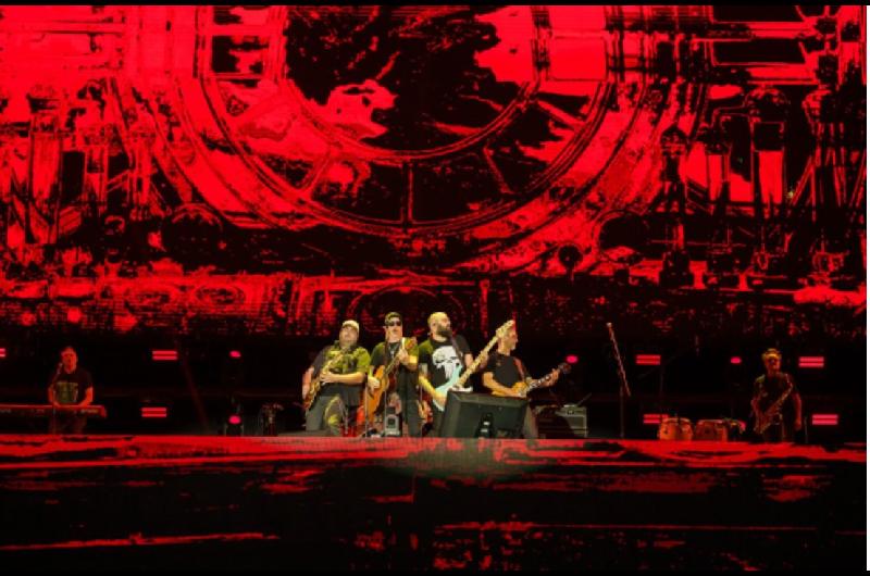 El rock fue protagonista en la tercera noche de la Fiesta Nacional de la Confluencia 2026