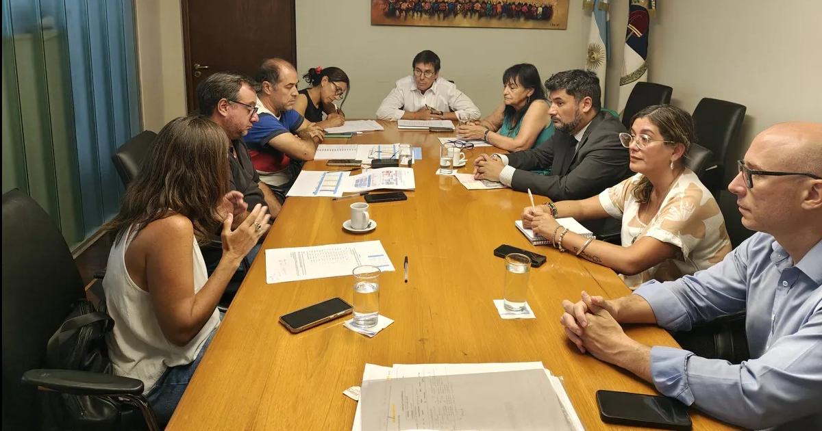 Paritarias- pasoacute primera etapa con una propuesta cualitativa