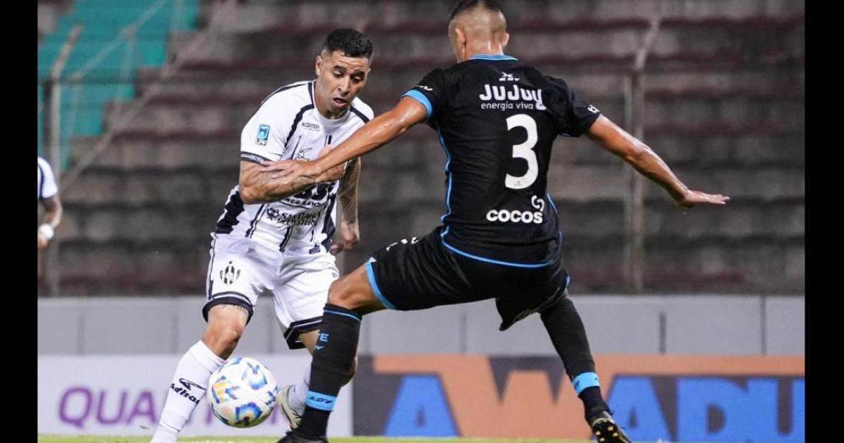 Gimnasia dio el batacazo eliminoacute a Central Coacuterdoba