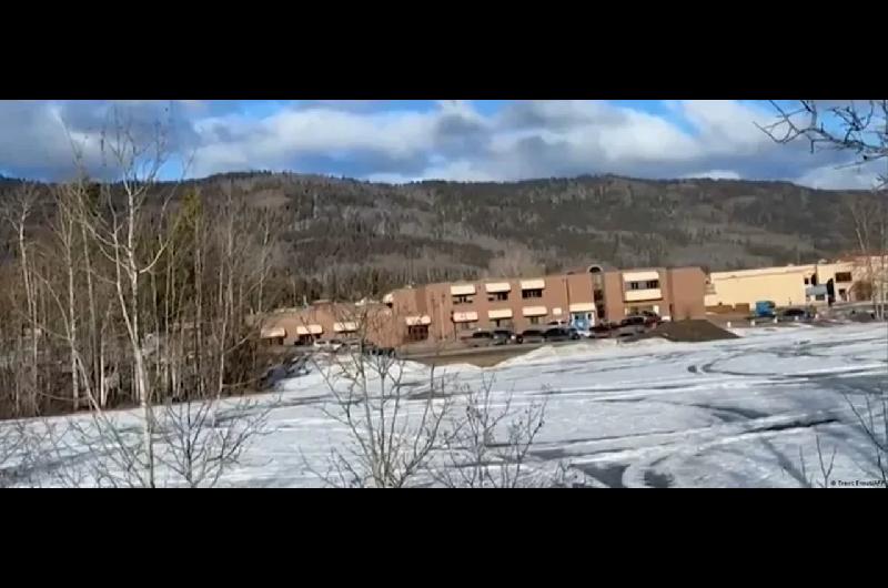 Masacre en una escuela de Canadaacute- al menos 9 muertos 