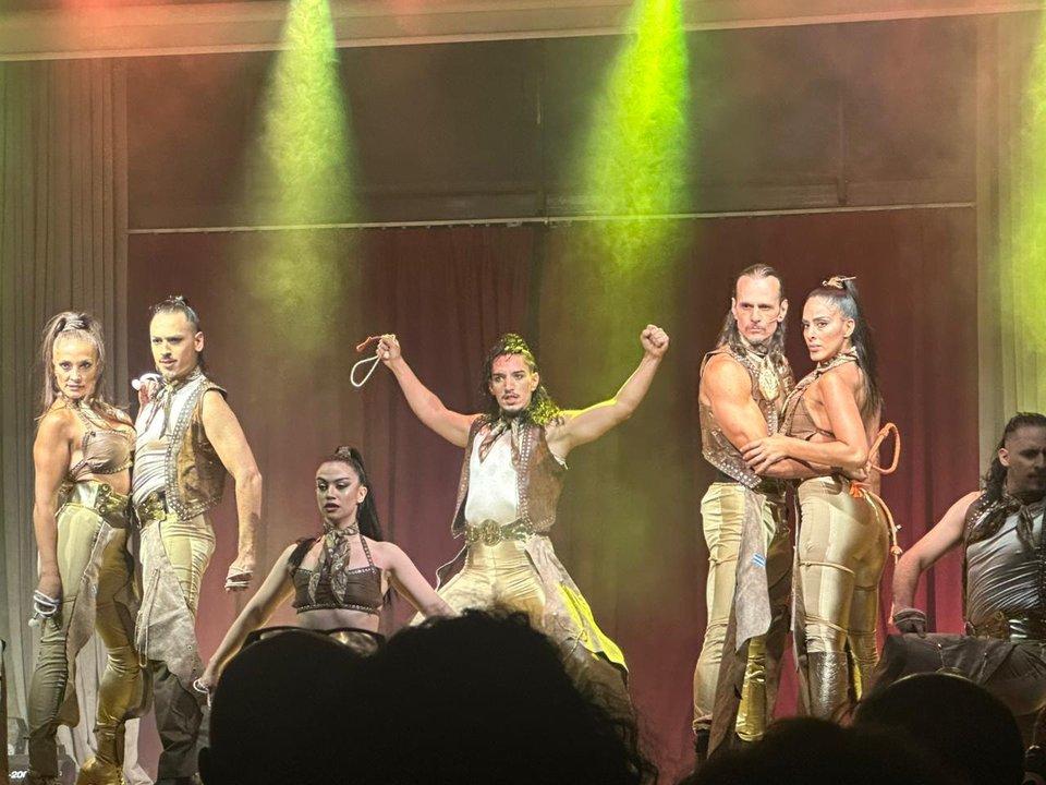 Celeste Muriega y Christian Sancho deslumbran en el estreno de Royal Gauchos