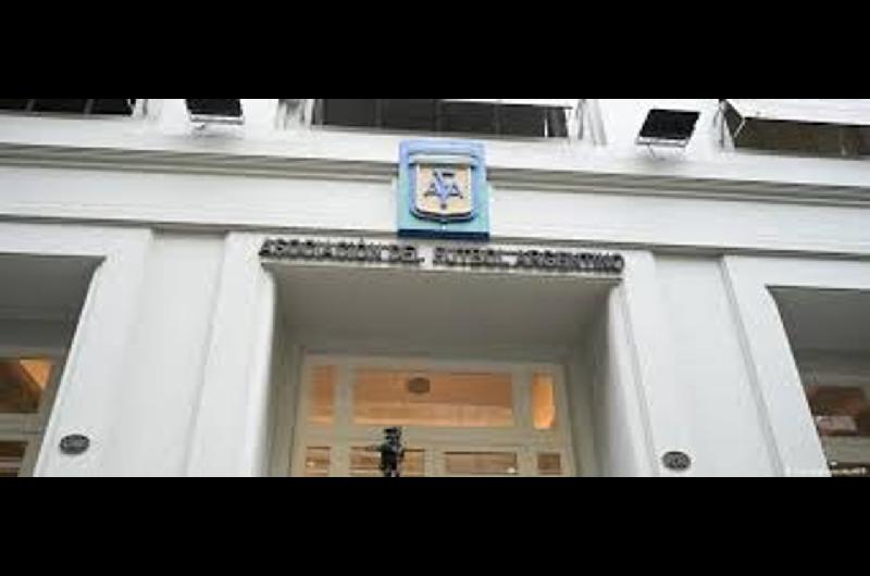 La Justicia investiga un presunto desviacuteo de 50 millones de doacutelares en la AFA