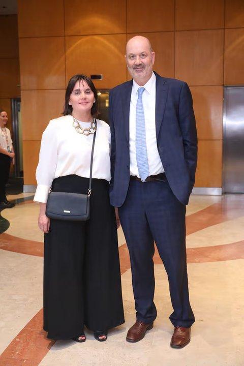 Cancilleriacutea- adjudicaron contrato por 114044133 a la asociacioacuten que dirige la esposa de Sturzenegger