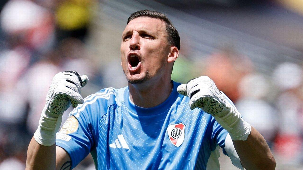 Franco Armani no tiene el alta y peligra su participacioacuten ante Ciudad de Boliacutevar