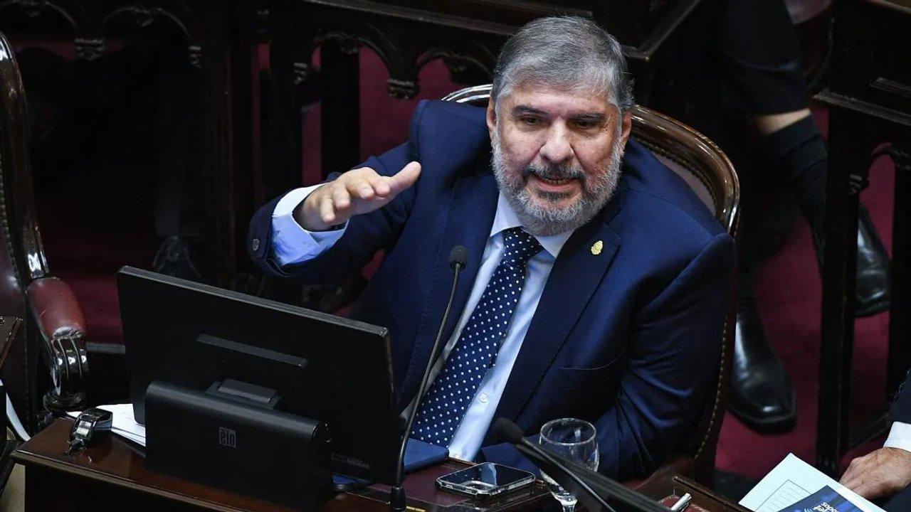 Reforma laboral- Mayans la definioacute como ldquoinconstitucionalrdquo y advirtioacute por violencia social