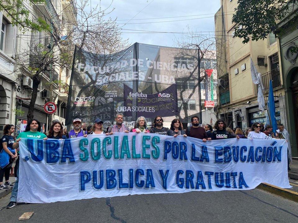 Escaacutendalo en Cancilleriacutea- pagan la hora de clase con cifras que triplican el salario docente universitario