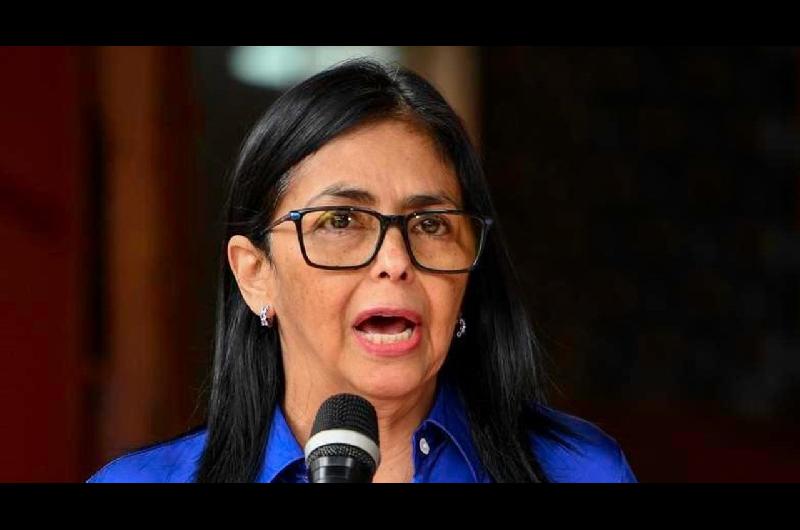 Delcy Rodriacuteguez cerroacute siete entes puacuteblicos cuatro de ellos creados por Nicolaacutes Maduro