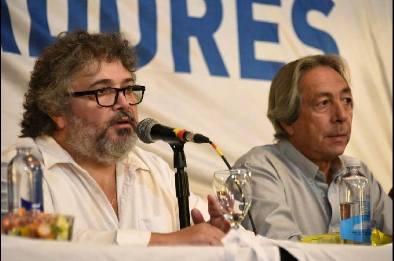Aceiteros convoca a un paro por la reforma laboral y presiona a la CGT