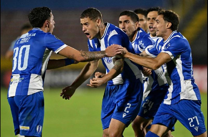 Un mediocampista argentino es nuevo refuerzo de Juventud de Las Piedras
