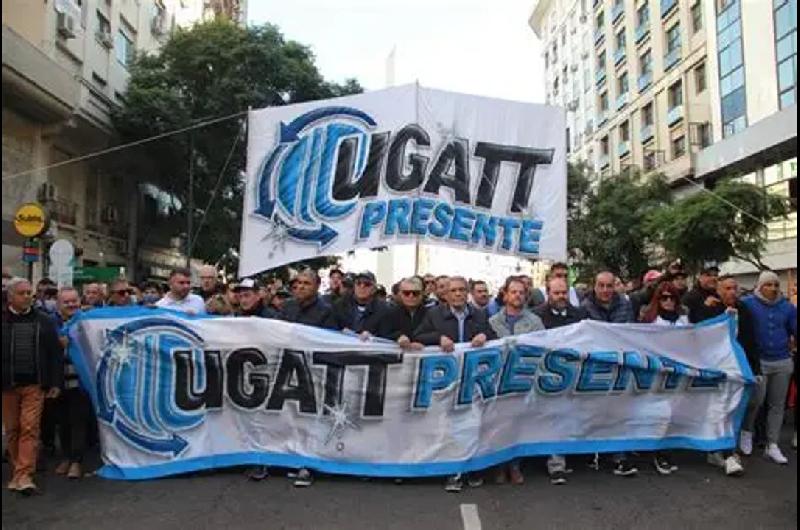 Ciudad parada- los gremios del transporte se adhirieron al paro de la CGT contra la reforma laboral