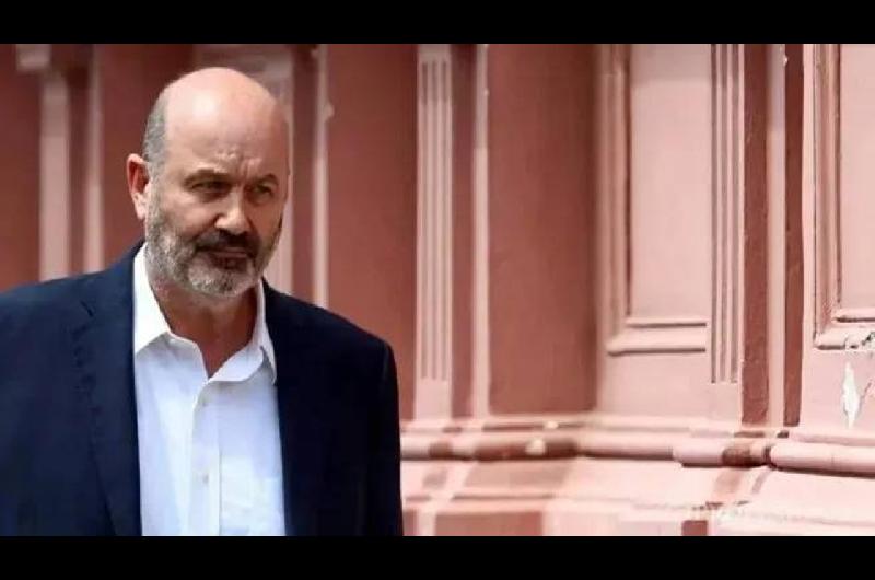 El denunciante de Sturzenegger dice que faltoacute la publicacioacuten en la OA y pide anular el contrato