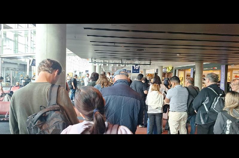 Argentina lideroacute el crecimiento del traacutefico aeacutereo en Ameacuterica Latina en el 2025