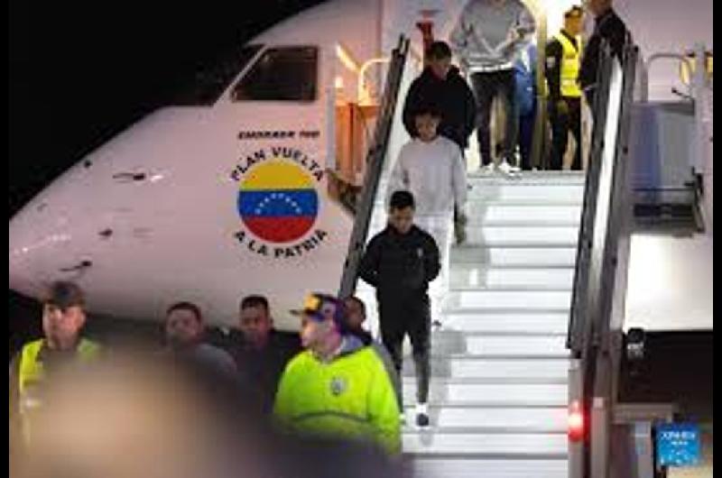 Arriboacute a Venezuela un nuevo vuelo con 110 migrantes deportados desde Estados Unidos