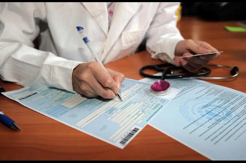 Reforma laboral- el poleacutemico artiacuteculo sobre licencias por enfermedad reabre el debate sobre ausencias laborales