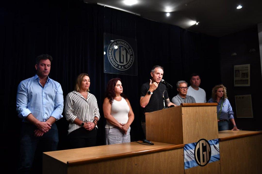 En medio de las criacuteticas la CGT brindaraacute este mieacutercoles una conferencia de prensa para explicar su postura
