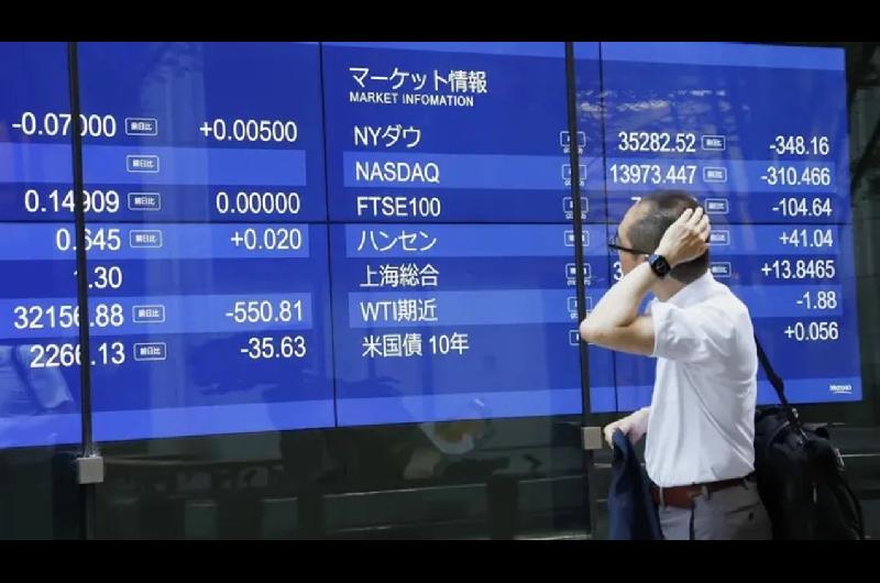 Con bonos estables las acciones argentinas retrocedieron en Wall Street y el riesgo paiacutes cayoacute